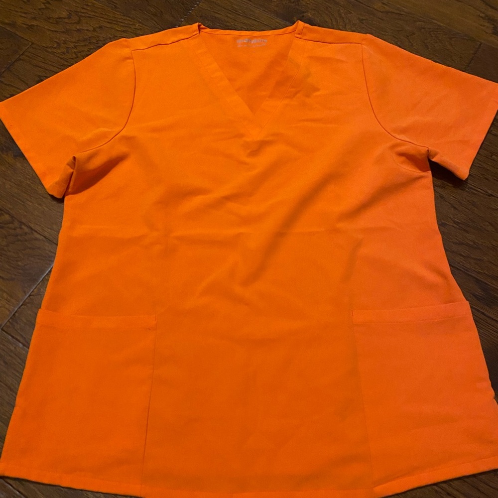 Mandala scrub top large